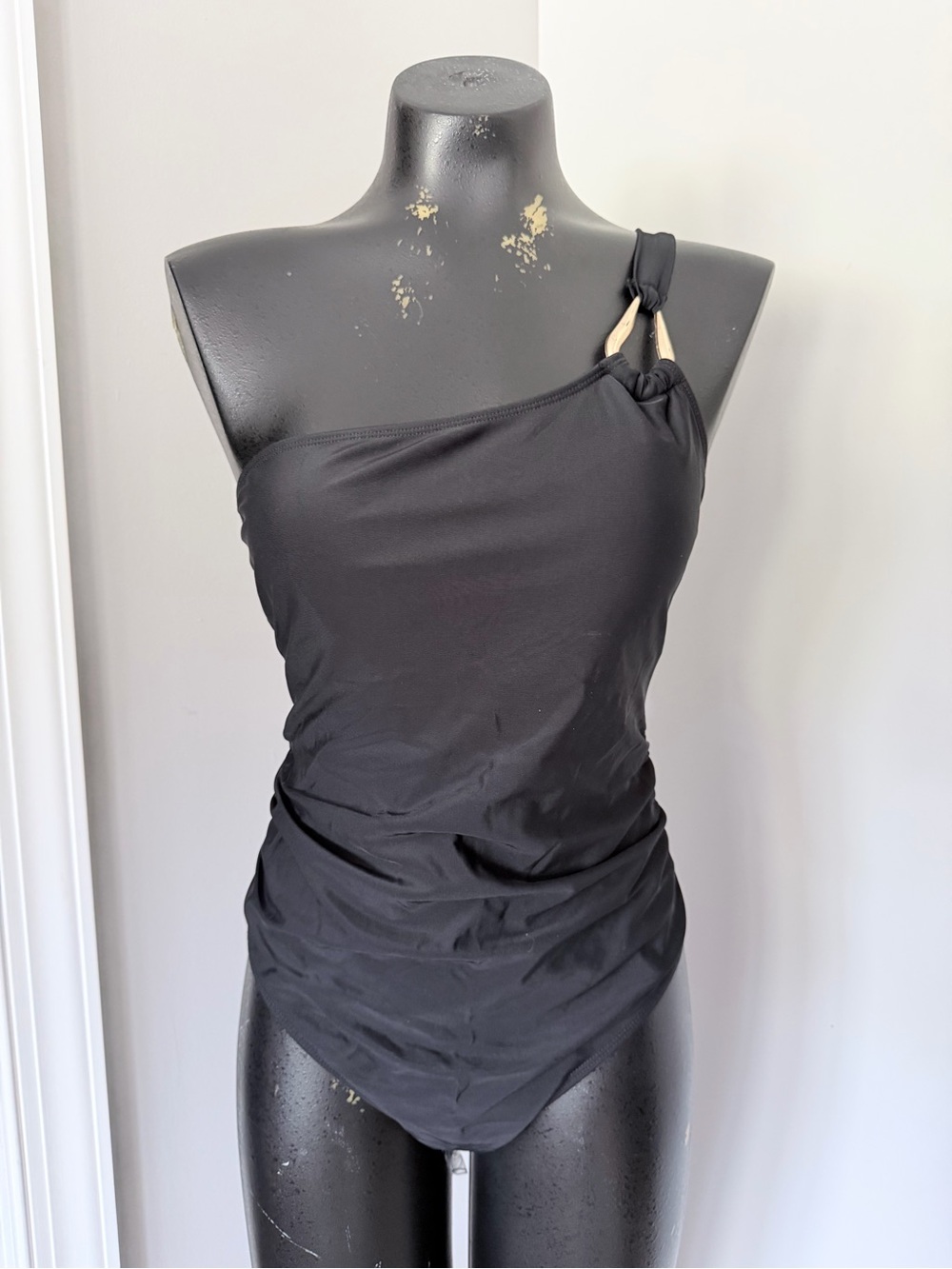 Sleek Black One-Shoulder Ring-Detail One-Piece Swimsuit | Size L